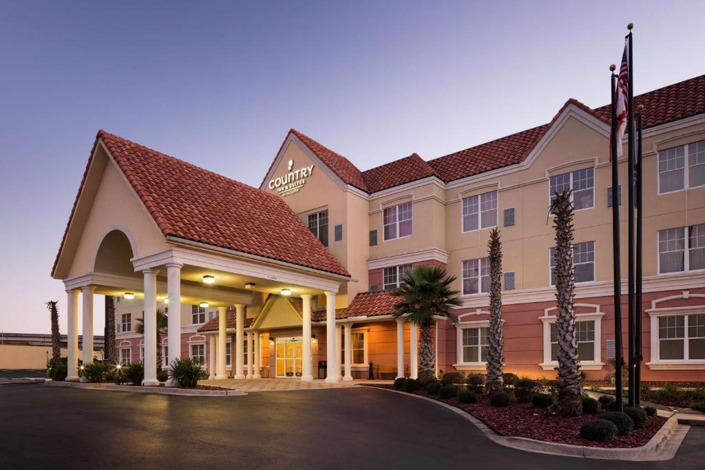 Country Inn & Suites by Radisson Crestview FL Main image 1